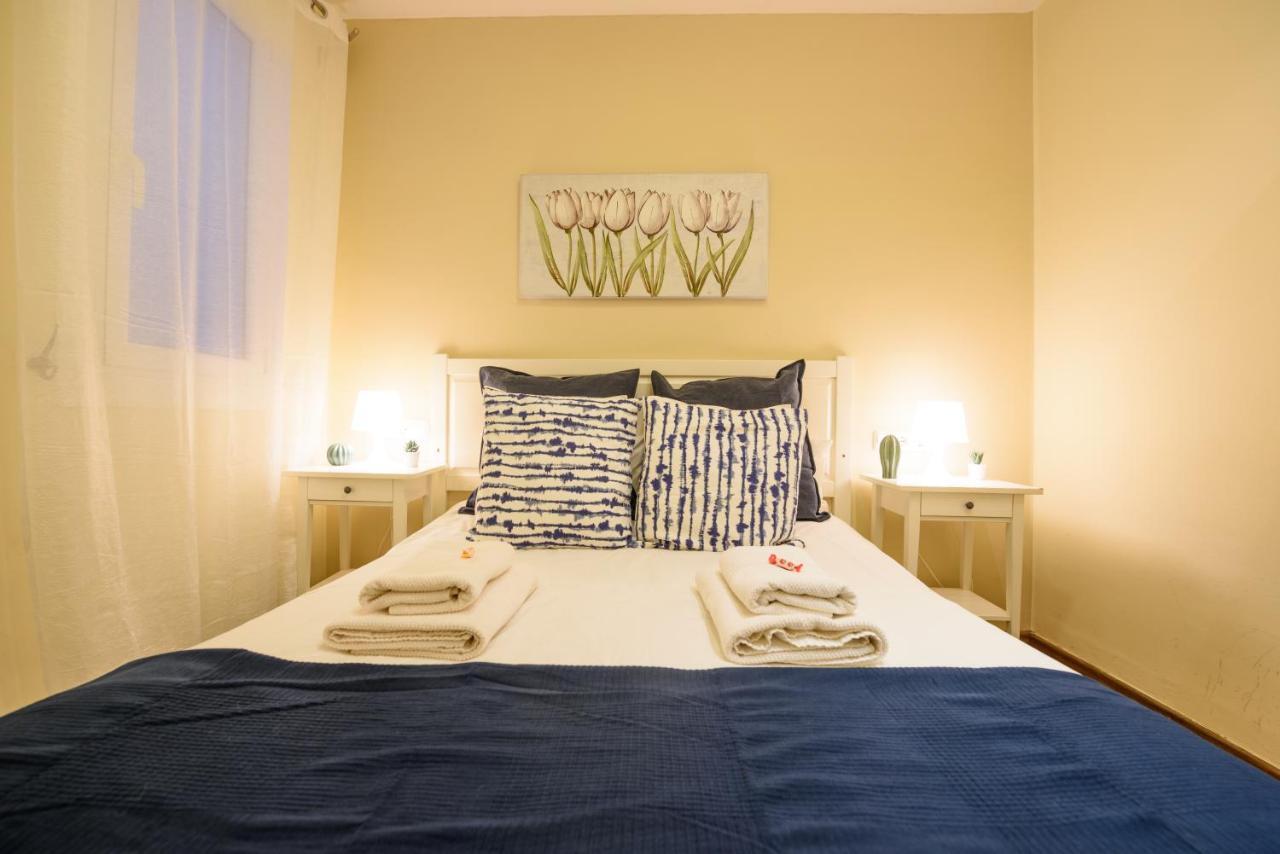 Ramblasrentals Cozy Renovated 2Br With Balcony Lift 20M Rambla - Parking - Wifi Barcelona Exterior foto
